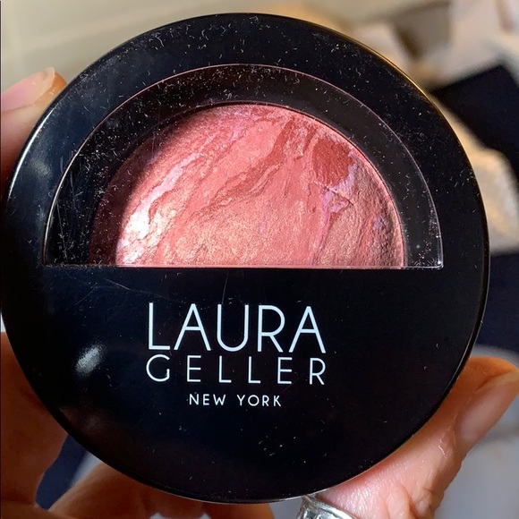 Laura Geller Other - Laura Geller Baked blush-n-brighten’tropical’